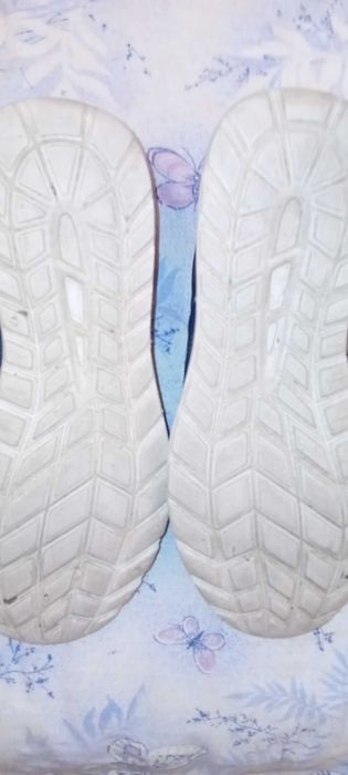 Adidas Runner 44 hoje 25