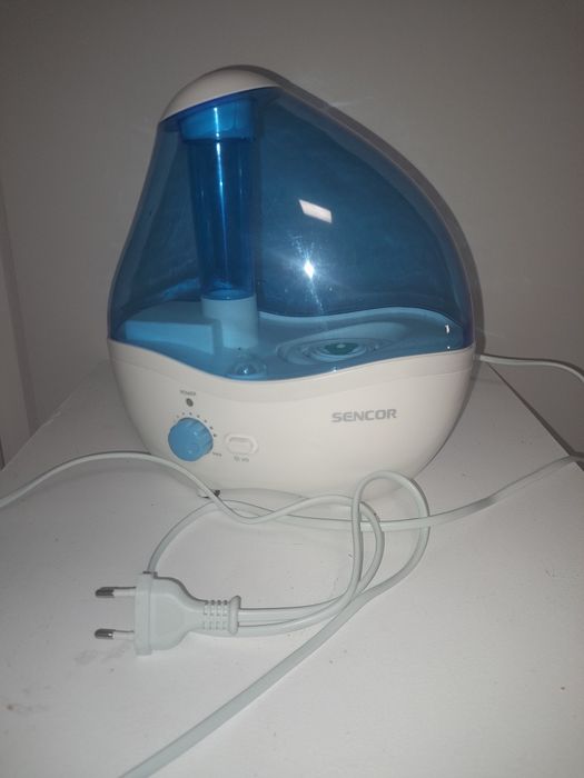 Nawilżacz powietrza Sencor SHF 920BL.