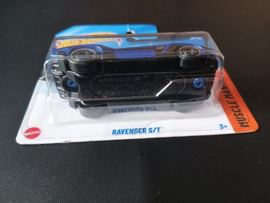 Hot Wheels Ravenger ST