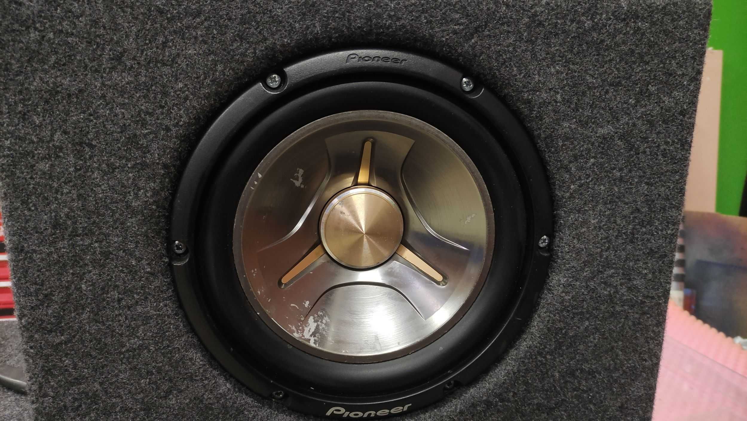 Subwoofer Pioneer TS-W1001C 4ohmy 400W RMS + wzmacniacz ALPINE