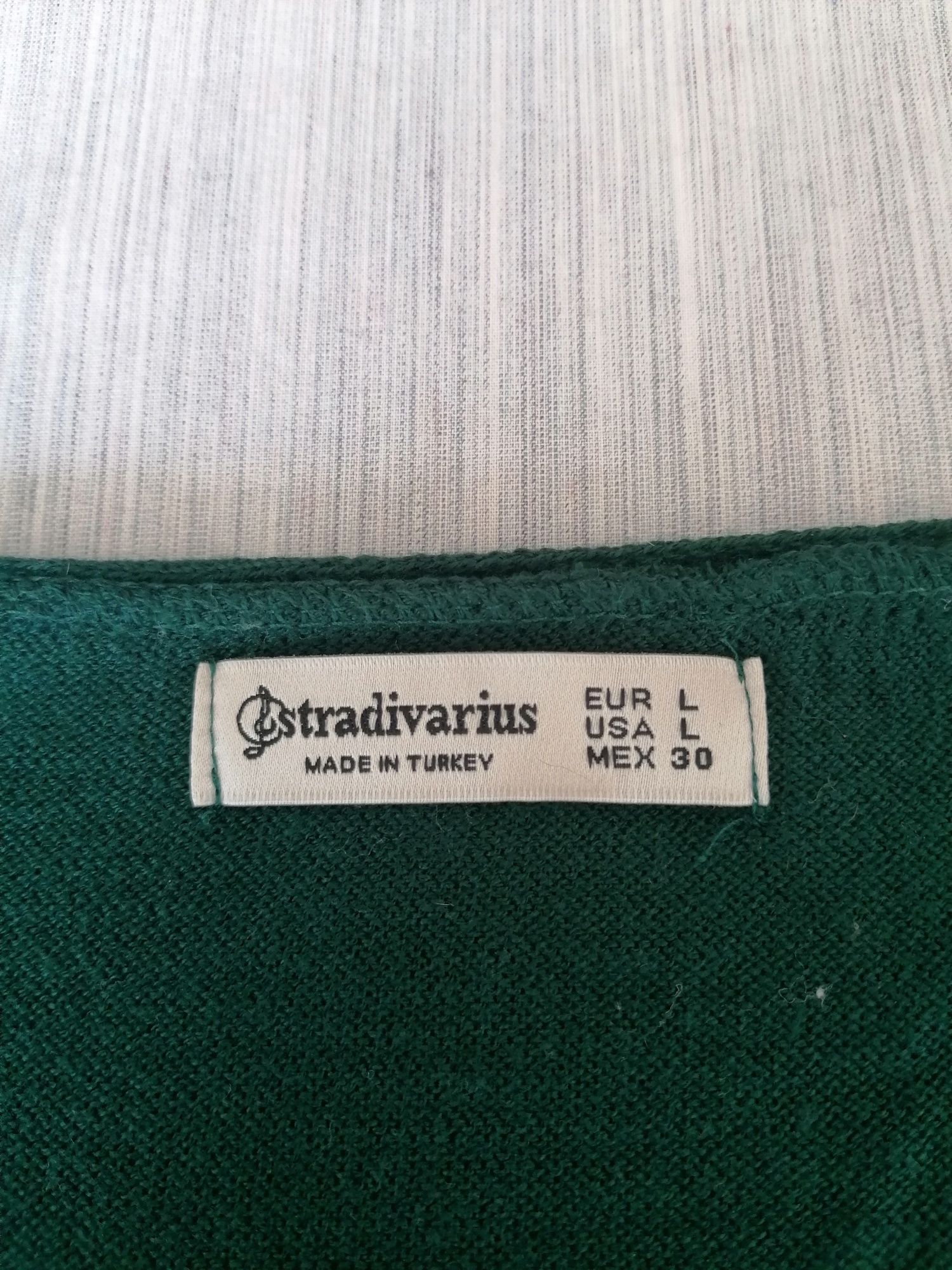 Camisola verde da Stradivarius
