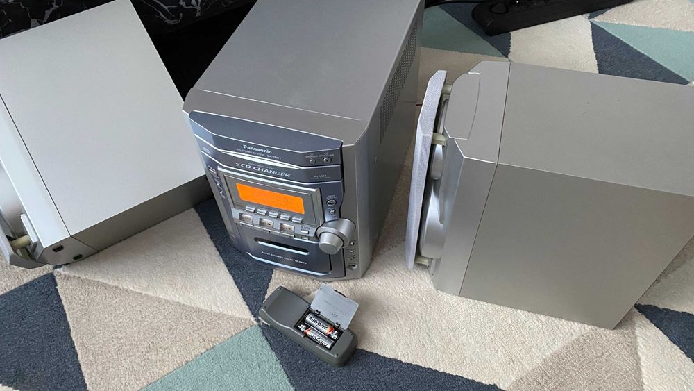 Panasonic SA-PM11 – mini wieża 5xCD /kaseta /radio /pilot / super stan