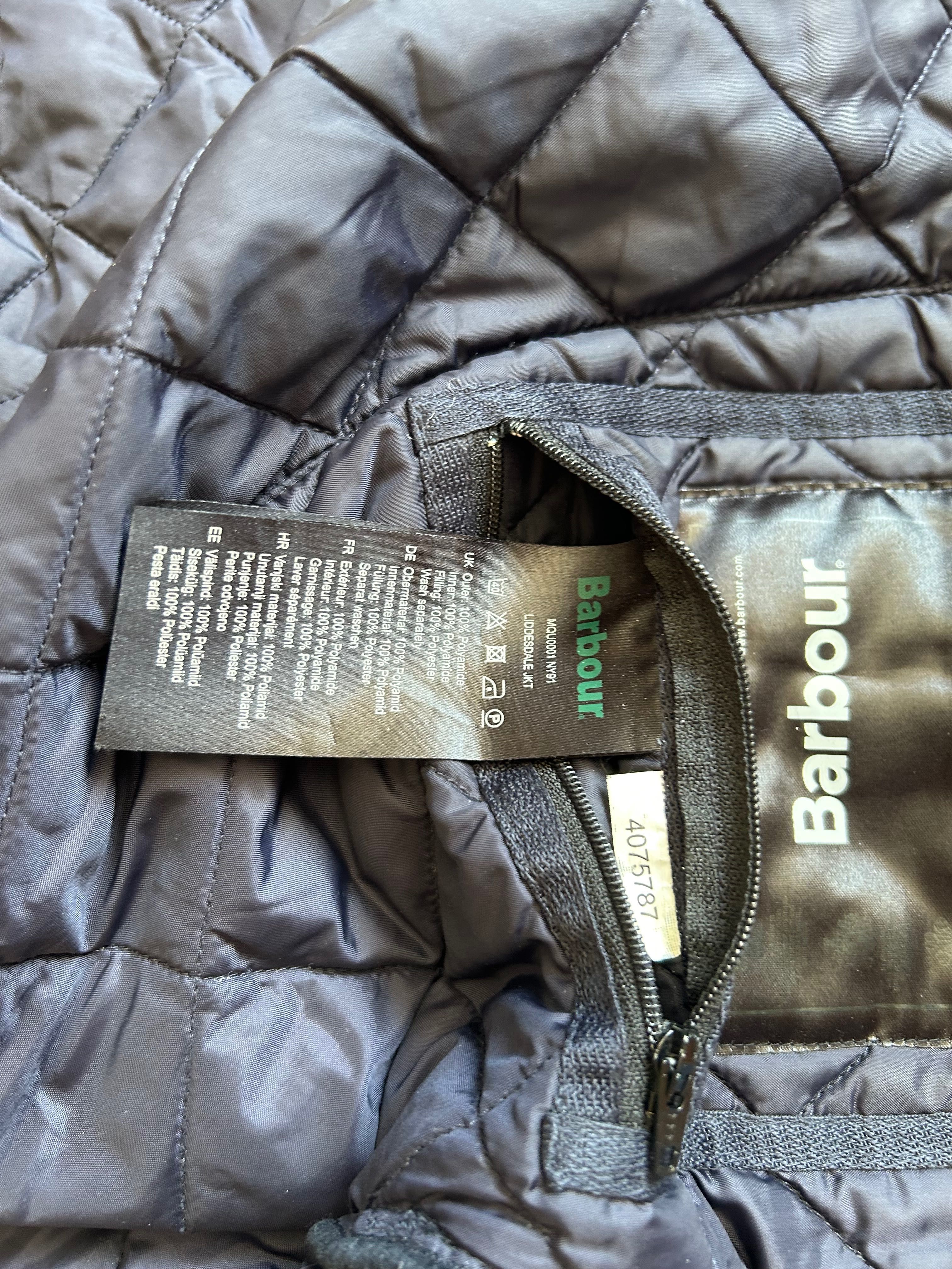 Чоловіча куртка Barbour.