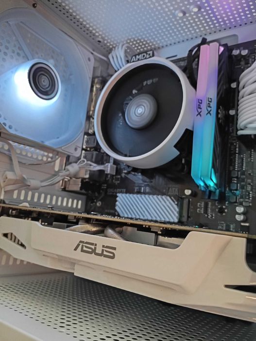 Składanie Komputera usługi komputerowe