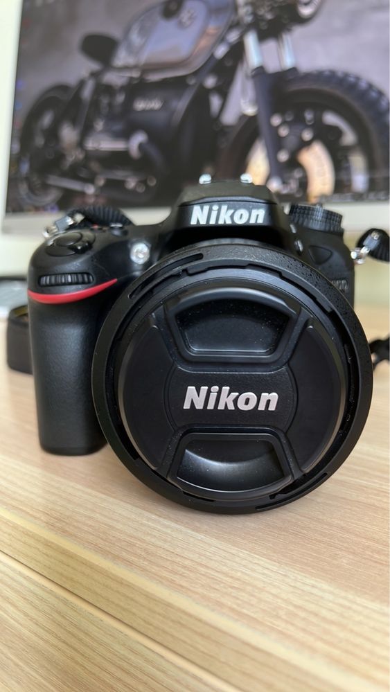 Практически новый Nikon d7200 kit 18-140 mm
