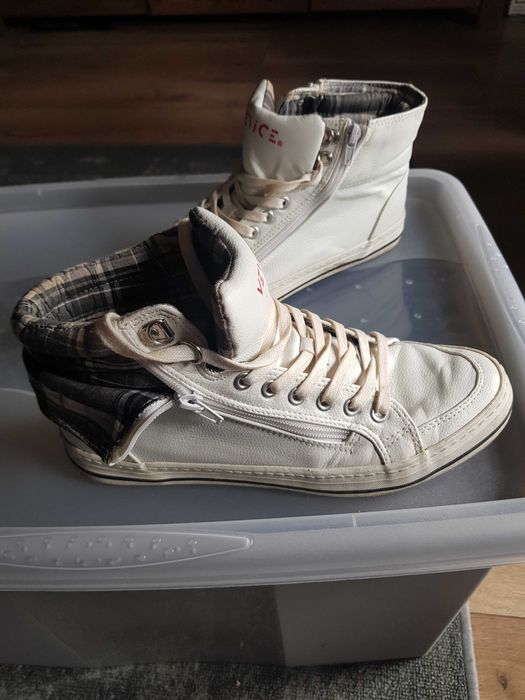 Buty sportowe damskie