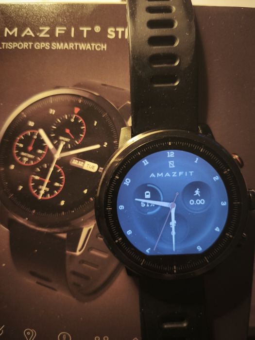 Smart watch amazfit stratos