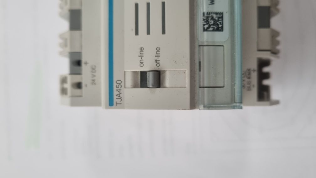 Hager TJA450 -domovea server knx