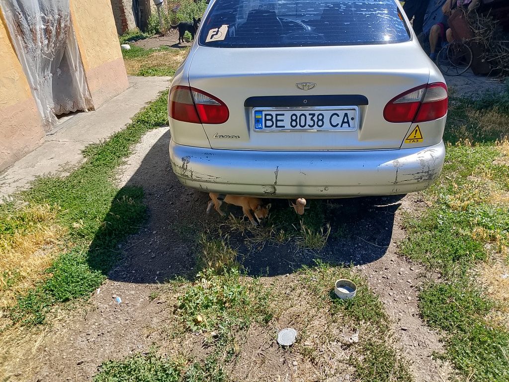 Продаю Ланос1.5.