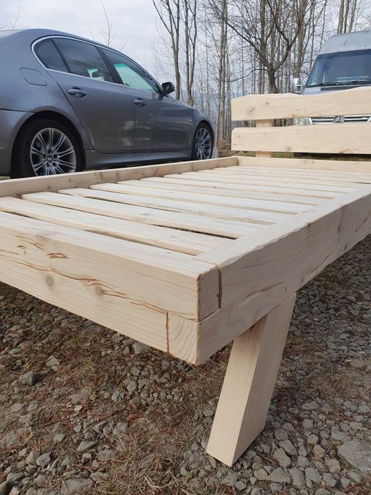Łóżko drewniane masywne dostawa producent