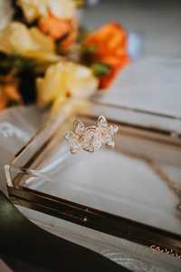 Kolczyki sztyfty kwiaty z kryształkami (Bakalie Biżuteria)