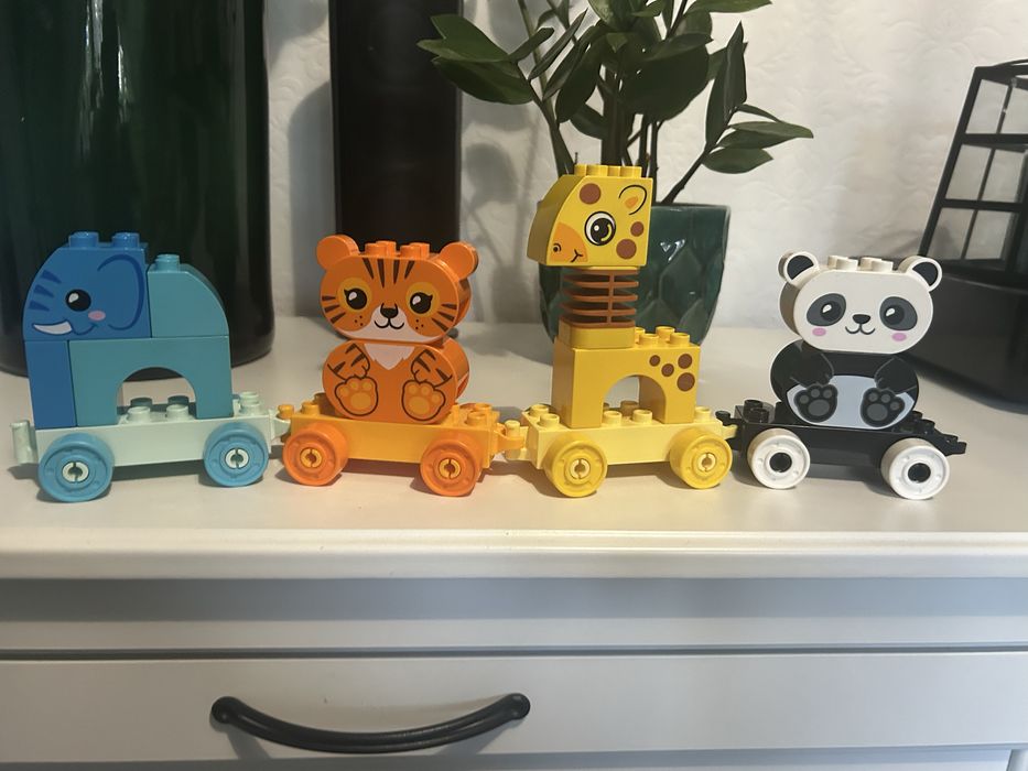 Zestaw klocków Lego duplo dla najmłodszych