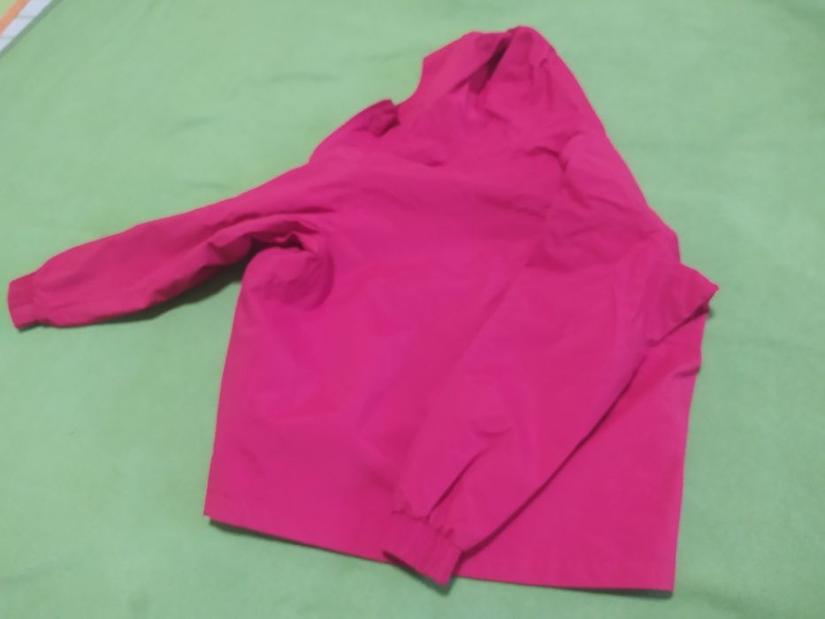 Вітрівка куртка Декатлон ріст 146-152 для дівчинки