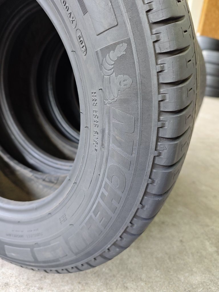 225/65/16C Michelin