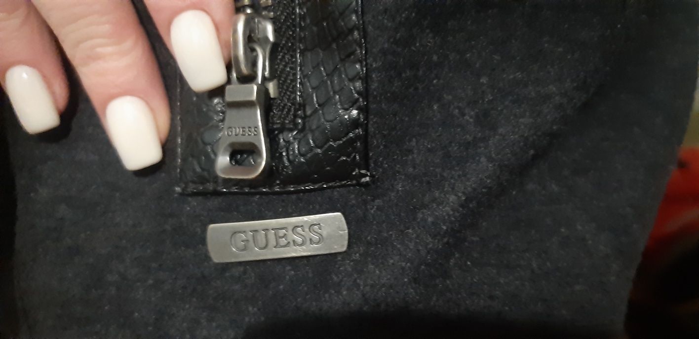 Польто guess p s 42й