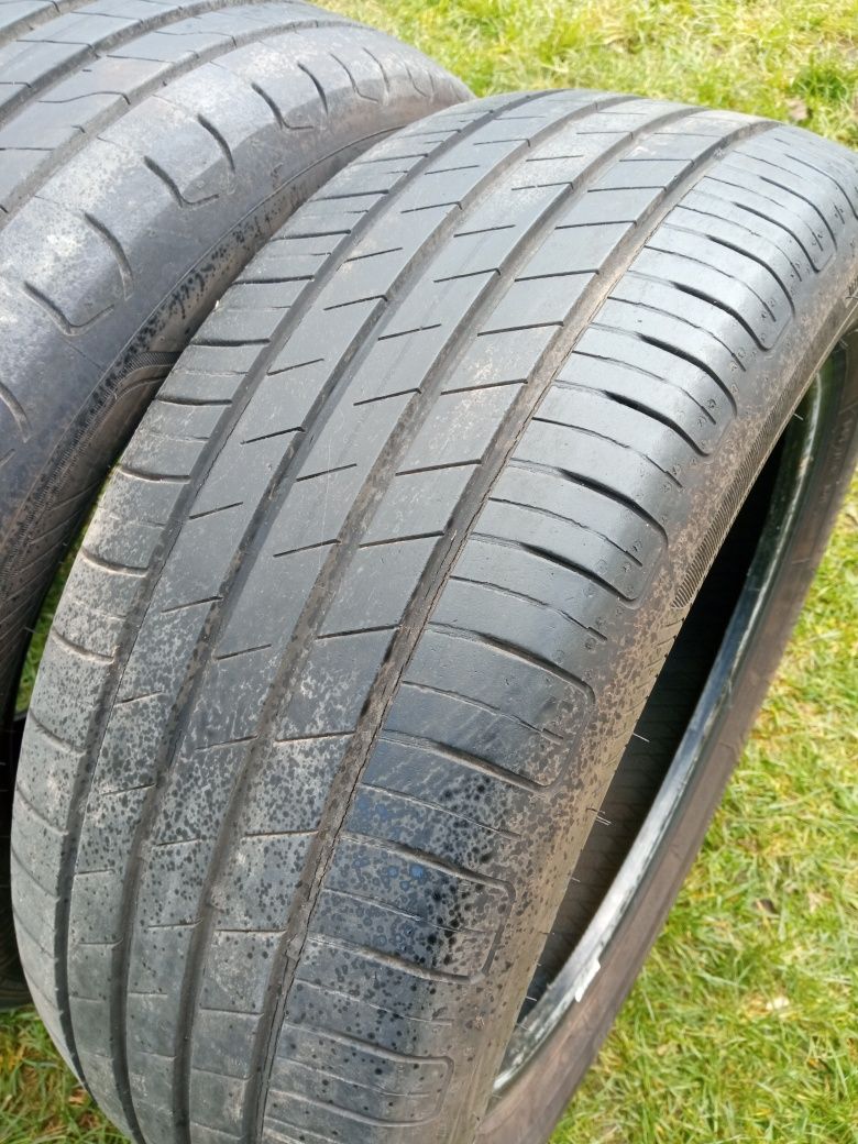 Opony 215/55/17 firmy Goodyear