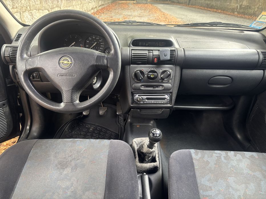 Opel corsa B 1.0 gasolina