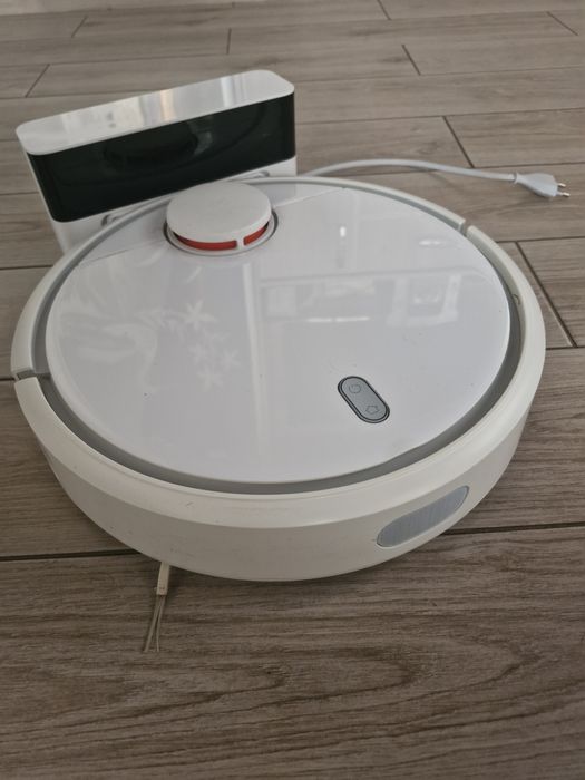 Робот пилосос Xiaomi robot vacuum