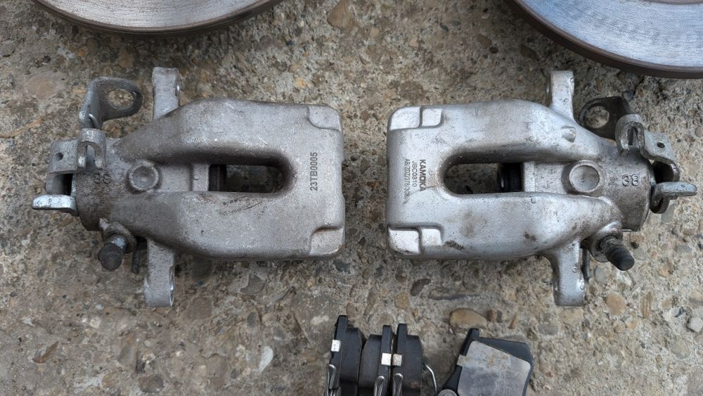 Диски тормозні , супорт Пежо 307  Сітроен С4