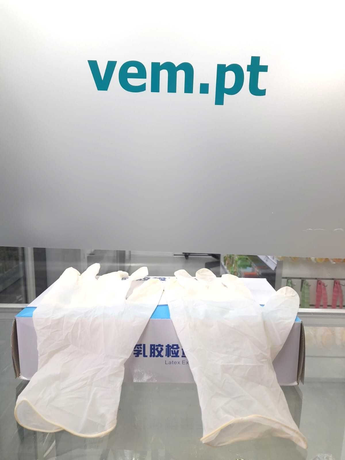 Luvas Descartáveis de Latex Puro - Novas/Com Desconto