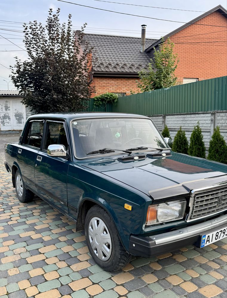 Продам  гарне авто на  рідній фарбі