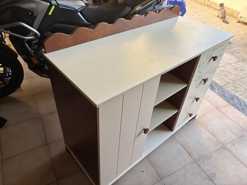 Cómoda quarto criança
