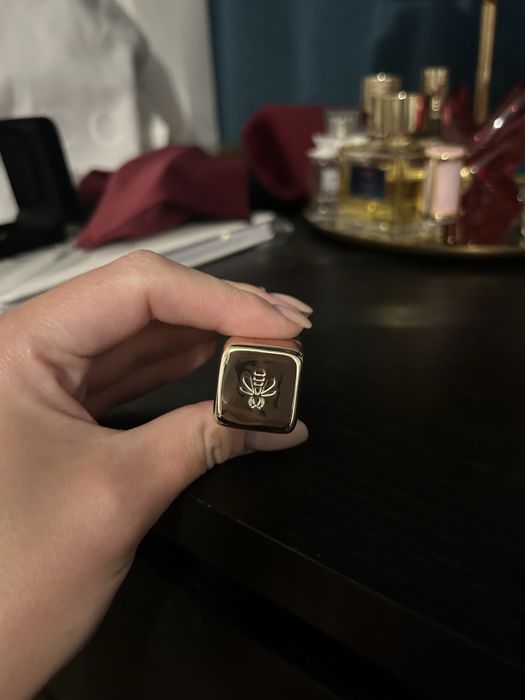 Szminka, balsam do ust Guerlain kisskiss bee glow
