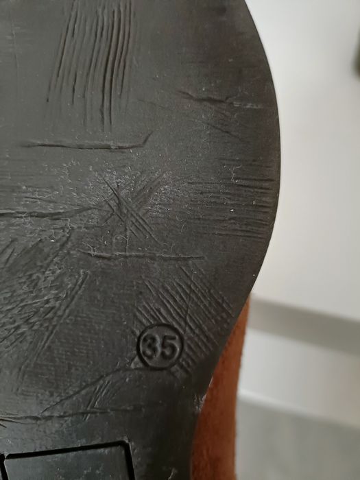 Botas camel camurça tamanho 35