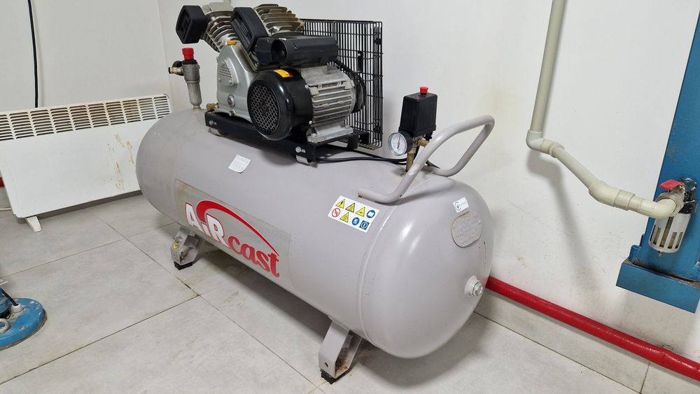 Компрессор поршневой Aircast СБ4/С-200.LB30А