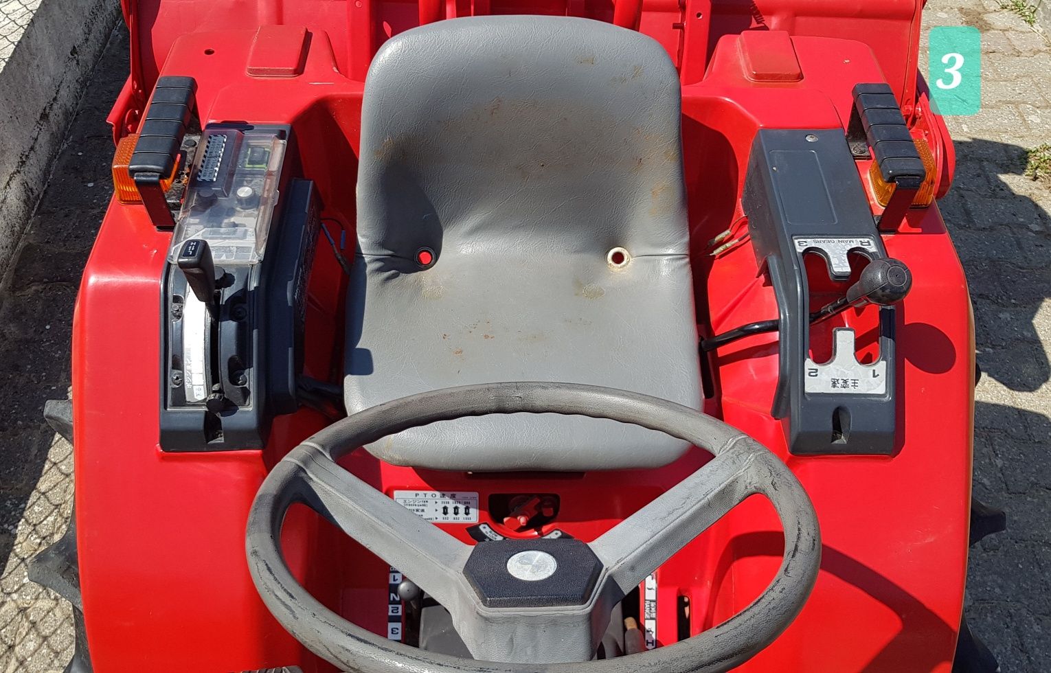 Mitsubishi MT15 4x4