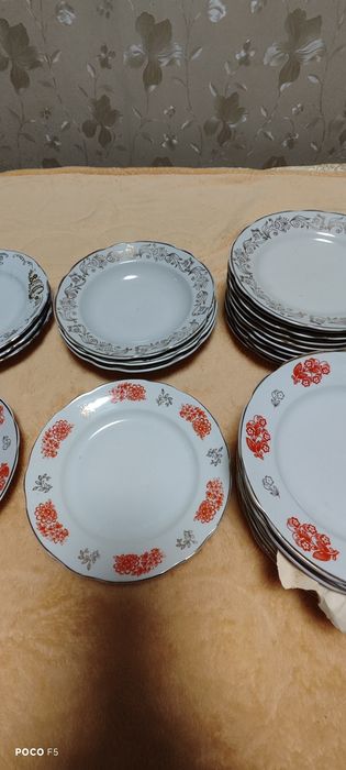 Тарелки столовые продам