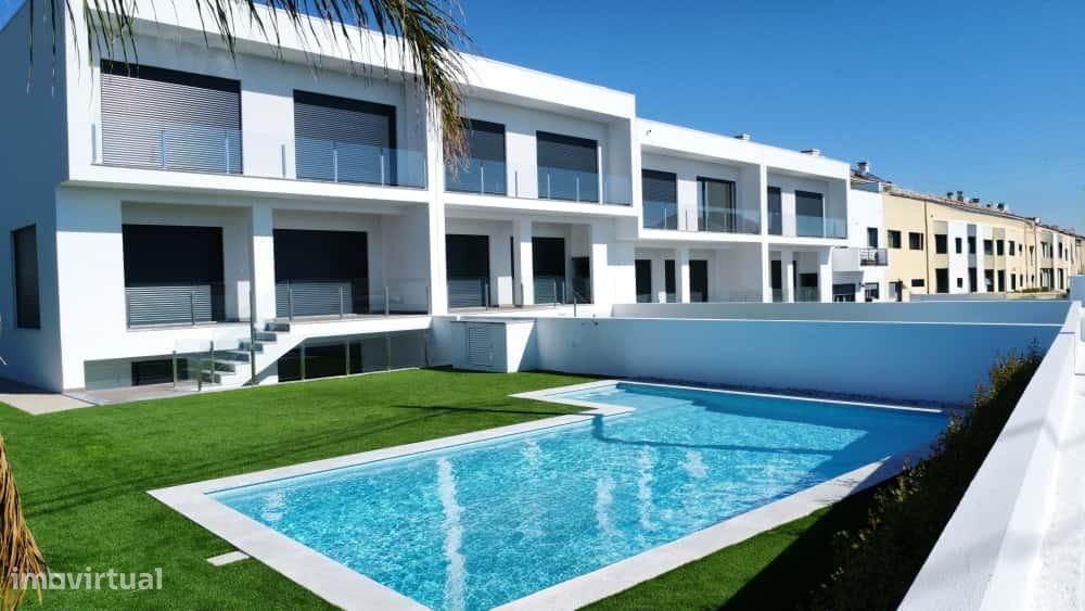 OFERTA - 1% do Valor de aquisição - Moradia T4 c Piscina