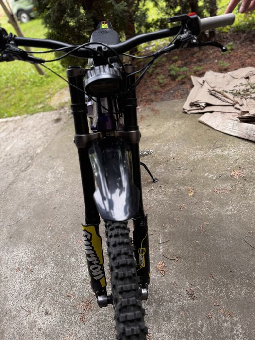 Передній амортизатор для surron light bee x 2024