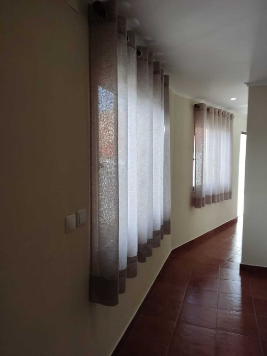 Casa Remodelada com 2 pisos – Carregado - Alenquer