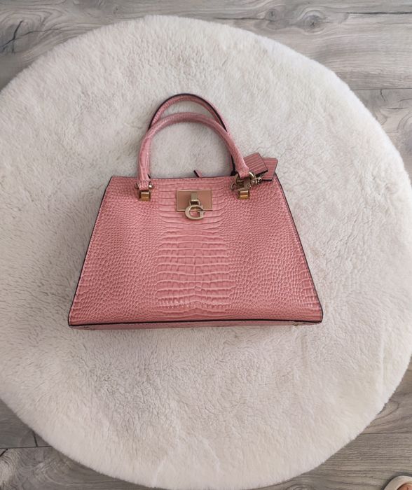 Torebka różowa guess