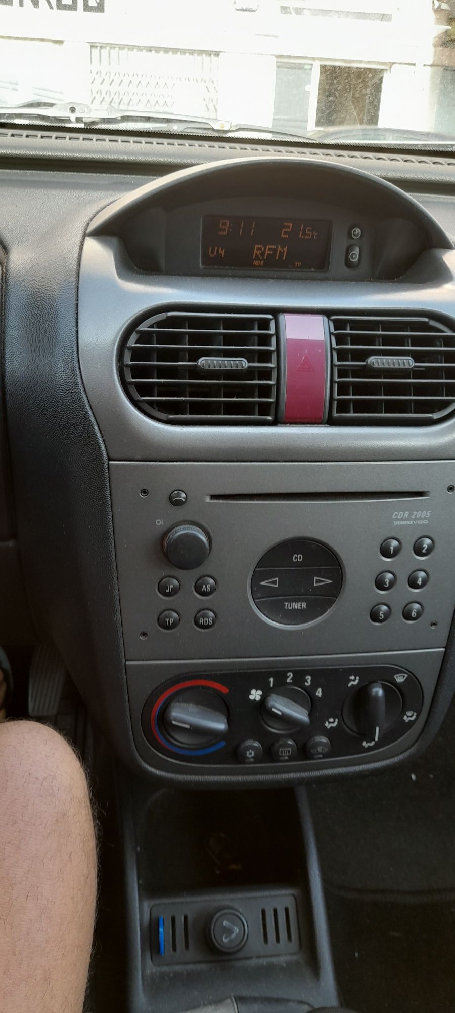 Opel corsa com 204000k