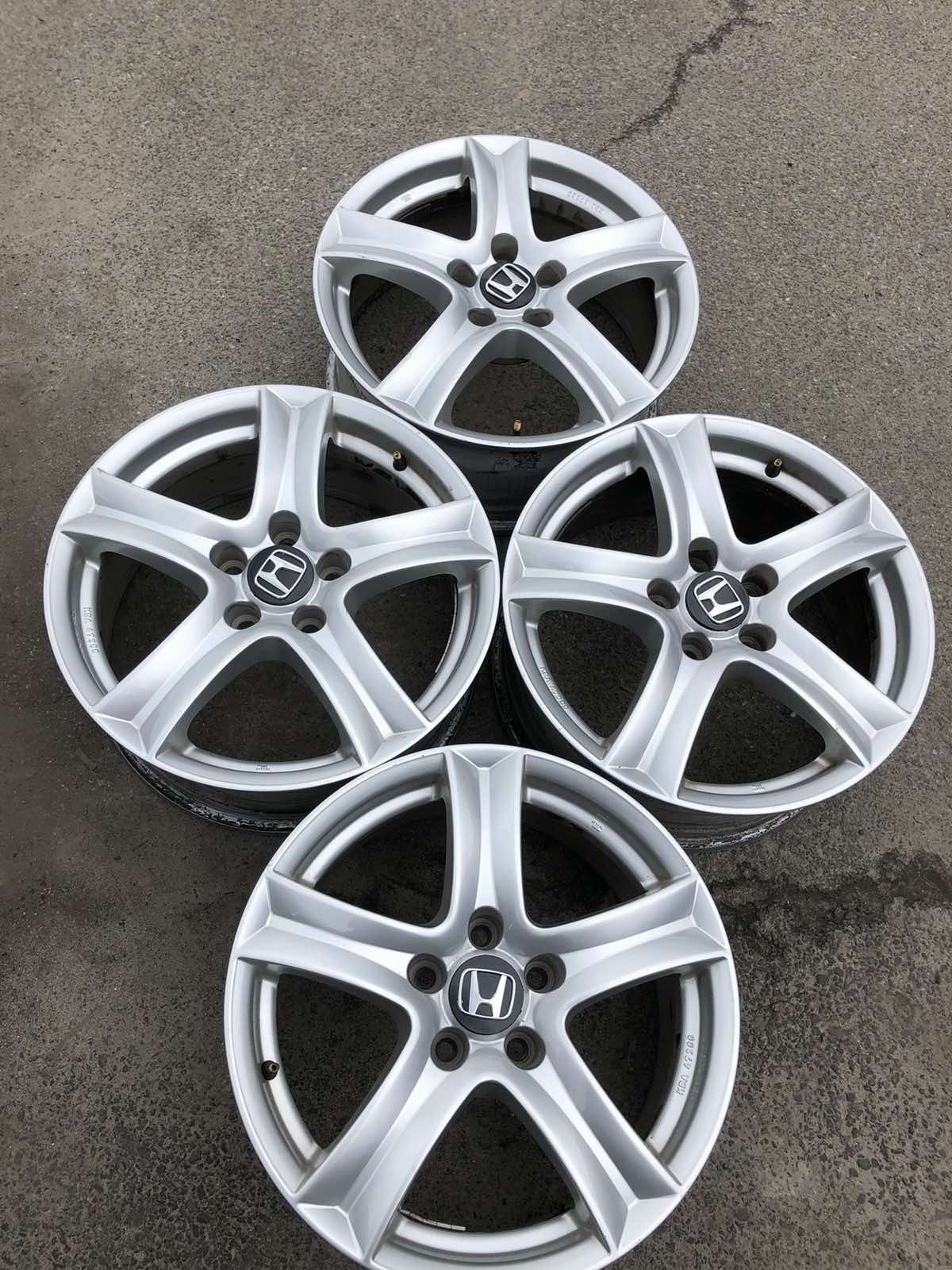 Диски Honda  BH 17" 7,5J 5x114,3 ET38 DIA67,1