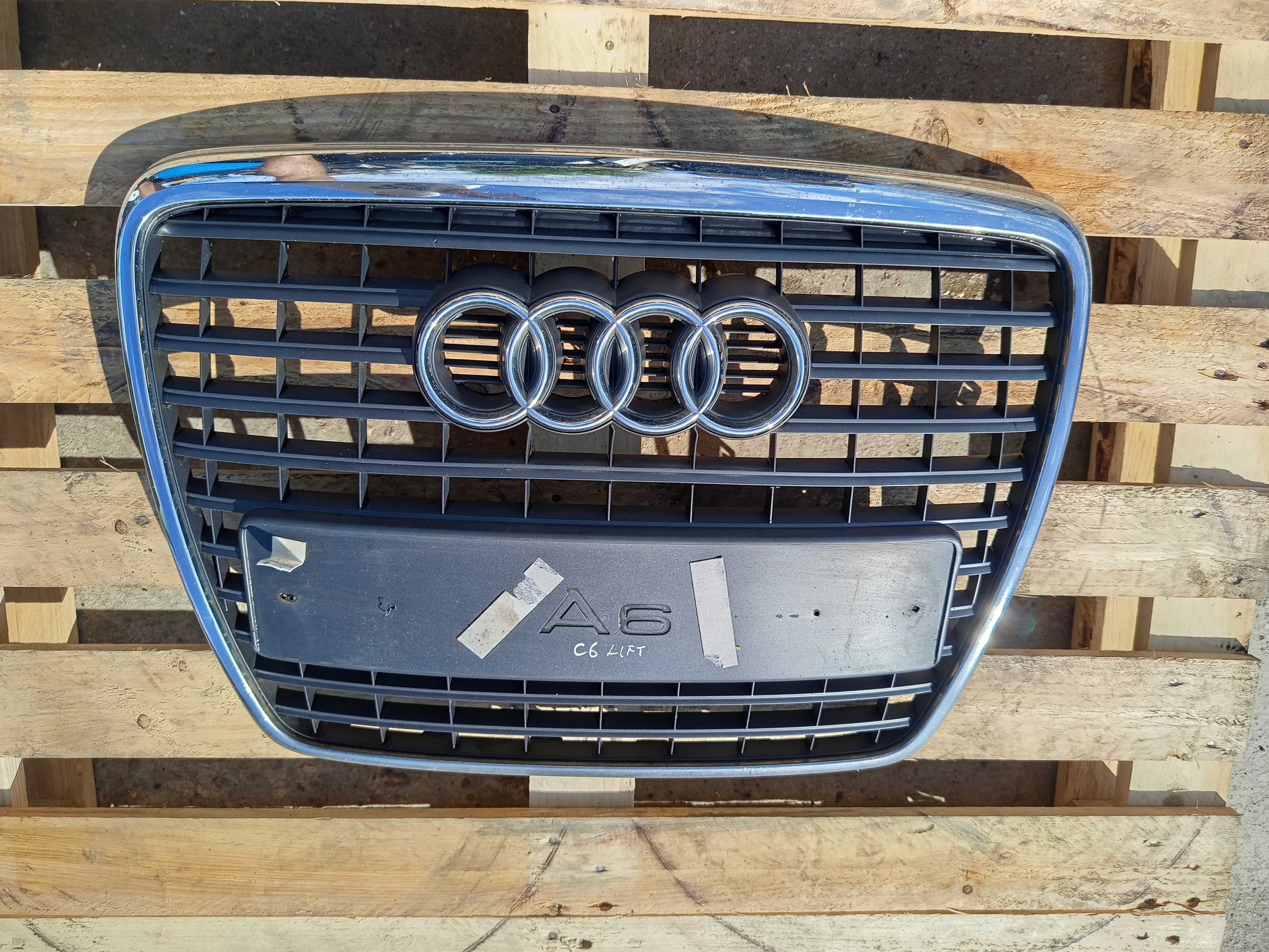 Gril Atrapa Chłodnic AUDI A6 C6 Lift 4F0.853.661AQ