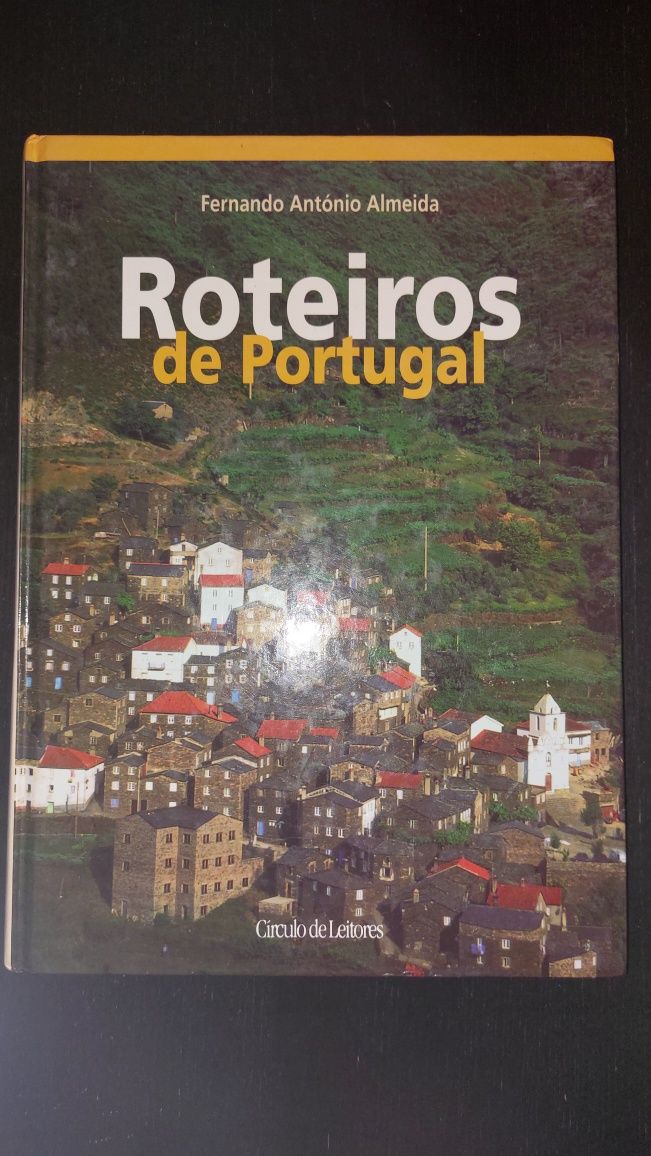 Roteiros de Portugal, de Fernando António Almeida
