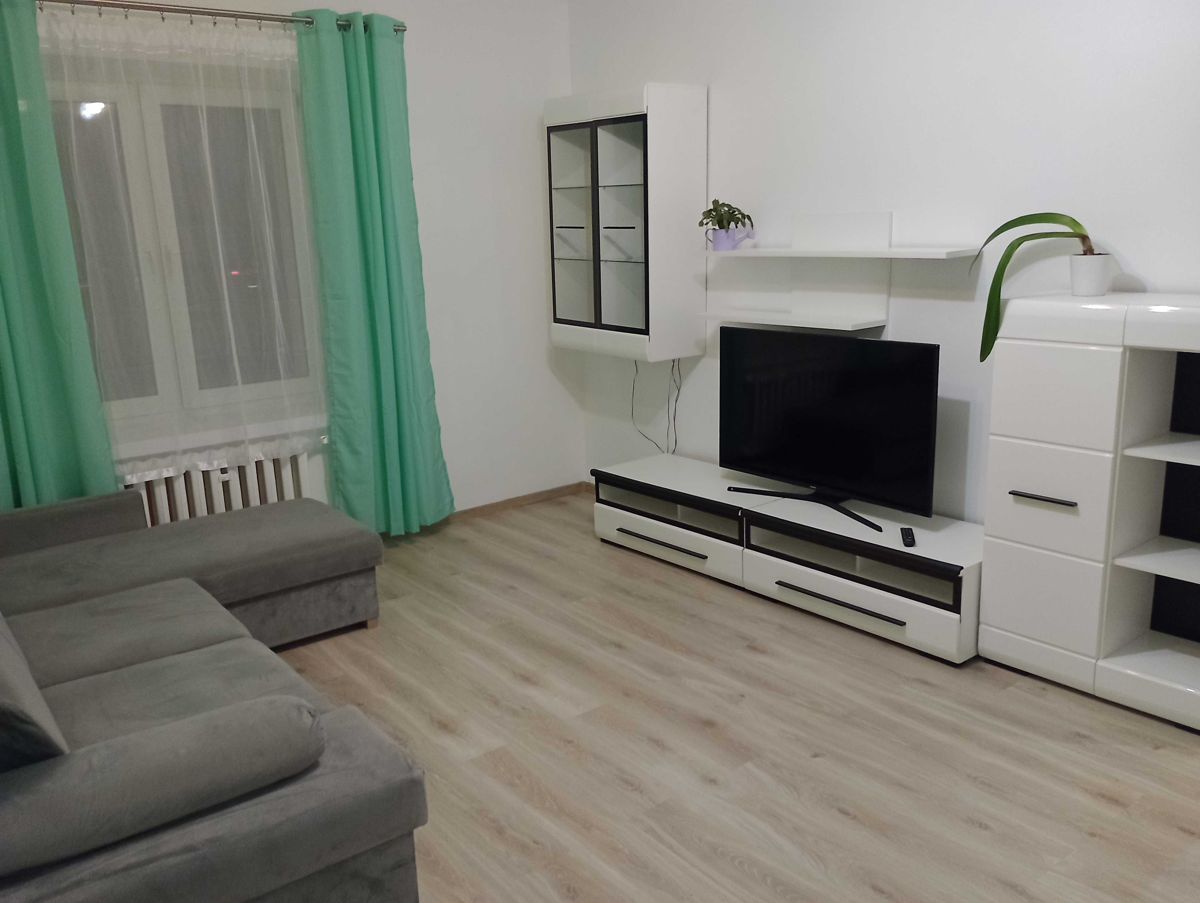 Mieszkanie na wynajem 50m 2pokoje osobna kuchnia, JASNE blisko dworca