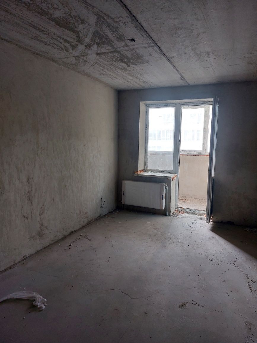 Продам 3 кімнатну квартиру в новобудові біля Лавини