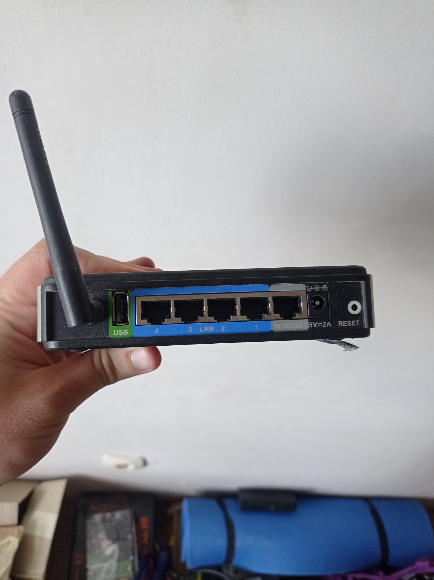 Роутер Wi-Fi D-Link DIR-320