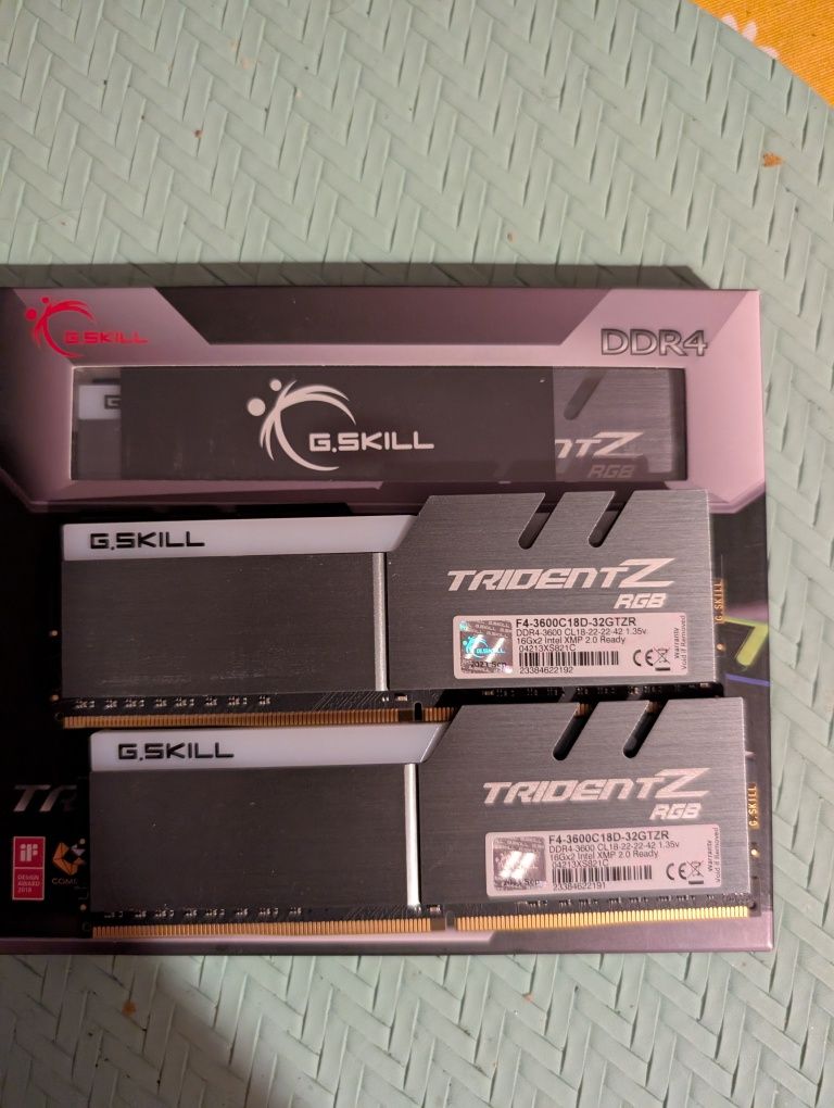 Pamięć RAM DDR4 32 GB