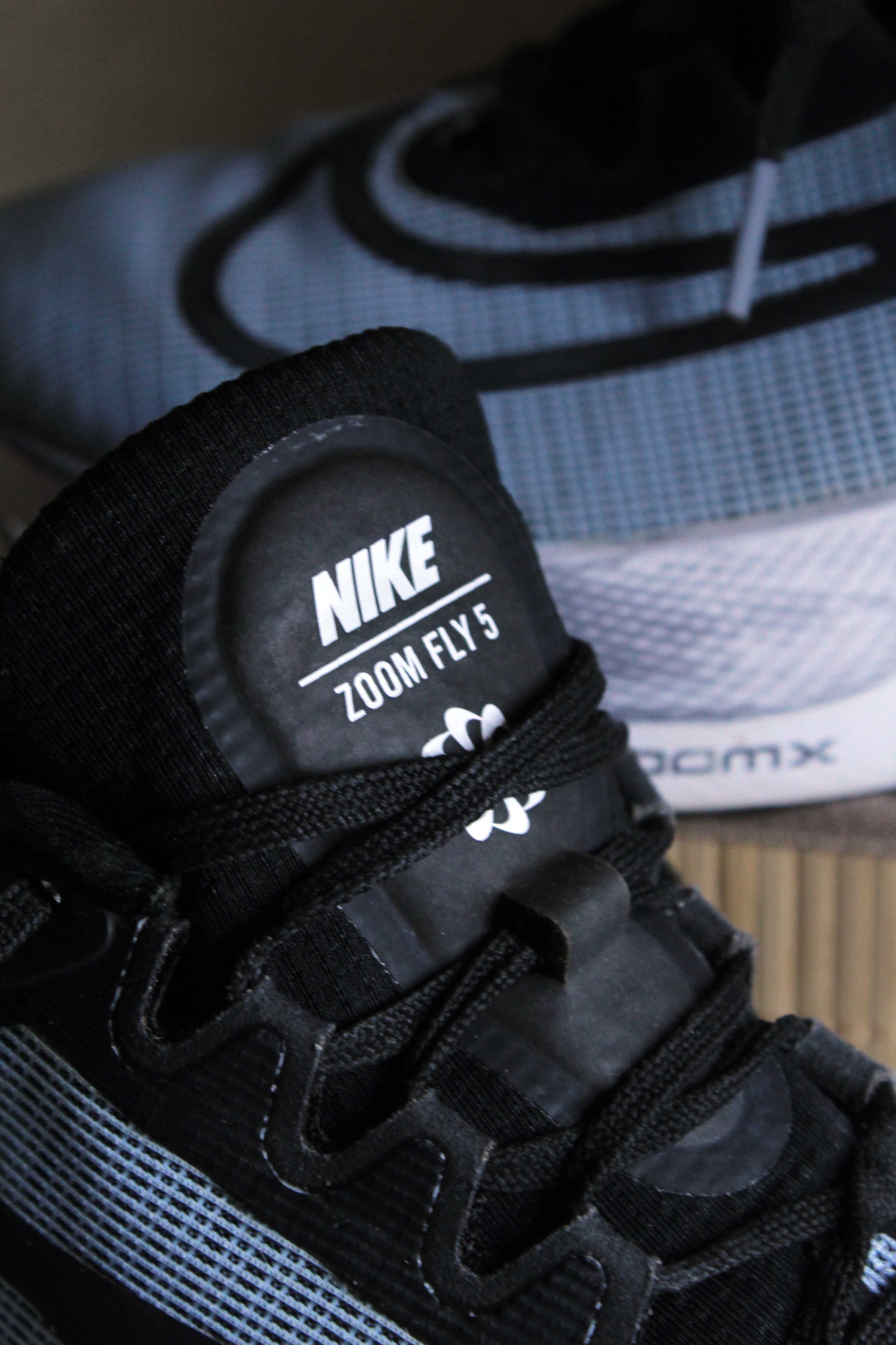 Кросівки Nike ZoomX Fly 5