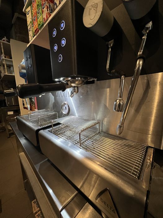 Maquina café - Maxima mayor Delta