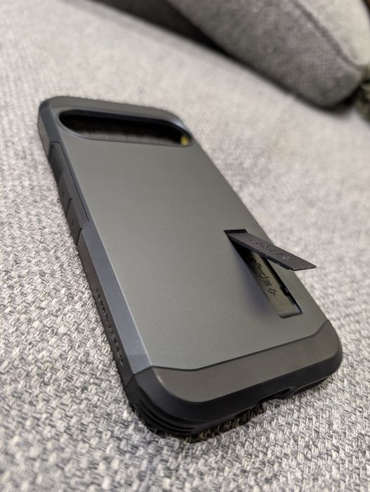 Capa Spigen Pixel 9 Pro