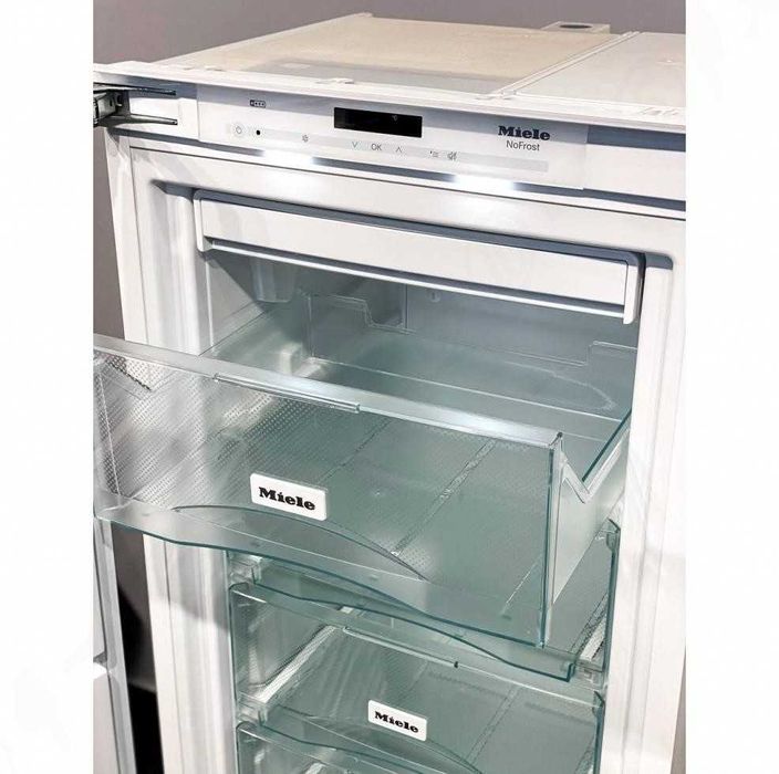 Морозильник Miele / Миле FNS35402i, вбудов. NoFrost, 140 см