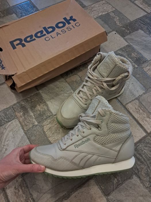 Зимние кроссовки Reebok,  38