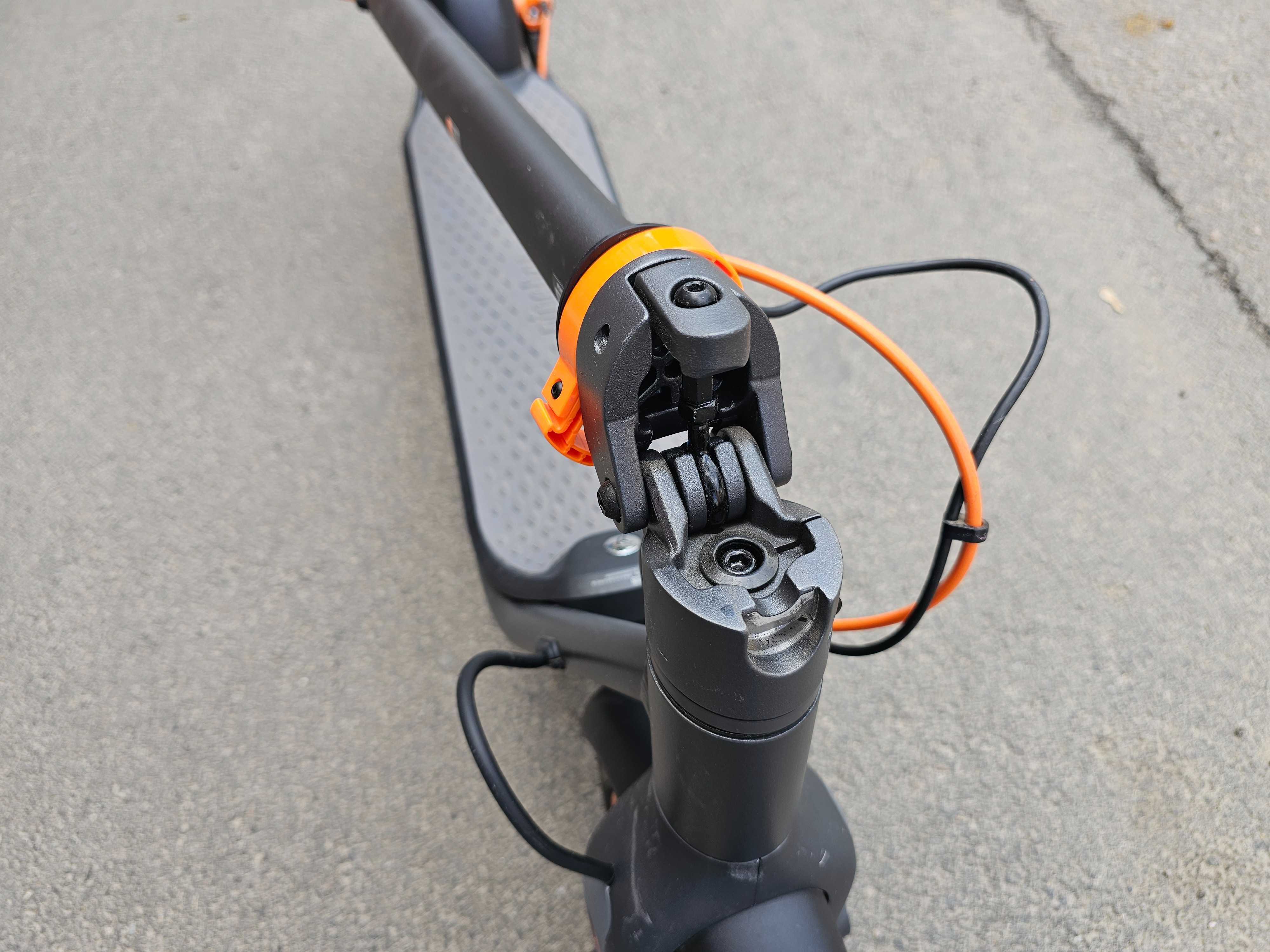 Електросамокат Ninebot KickScooter F40 Black