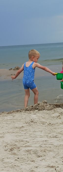 Strój kąpielowy Kostium dziecięcy jednoczęściowy House 90 kąpielówki